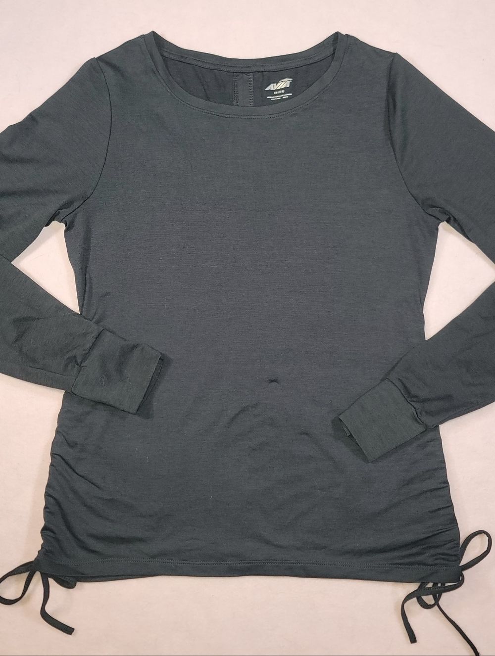 0902. Avia ~ Adjustable Shirred Sides ~ Long Sleeves w/ Thumb Holes In Cuffs~ XS